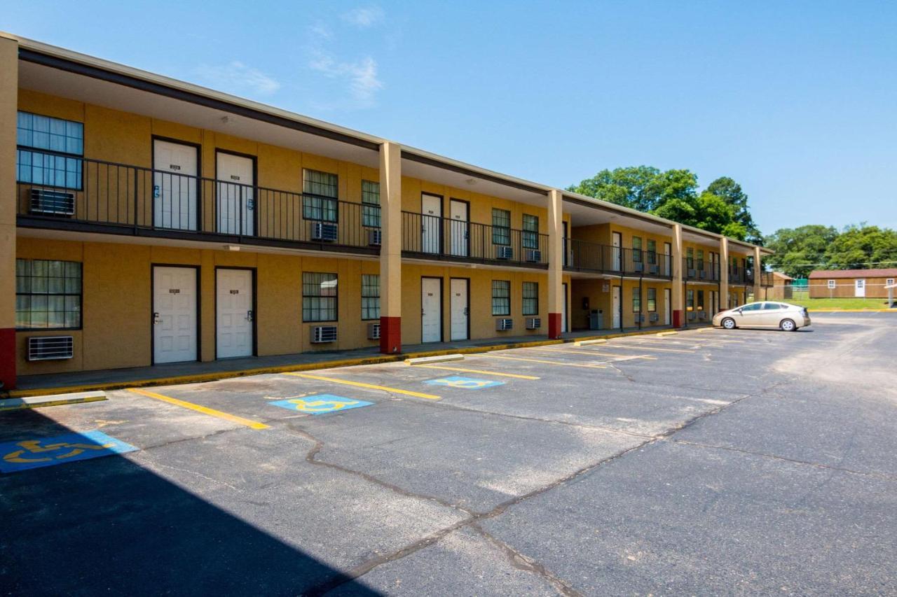 Rodeway Inn Mansfield Exterior photo